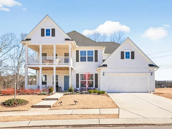7277 Maple Brook Ln, Flowery Branch, GA 30542