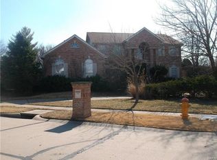 4420 Portsmouth Manor Ct, Florissant, MO