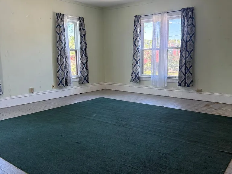 822 N High St — Photo 18