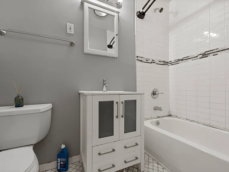 598 Eastern Pkwy #2A — Photo 6