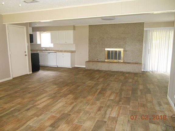 2nd image of 3110 Moores Ln