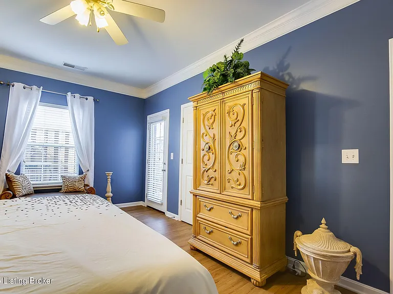 203 S Dorsey Ln #0 — Photo 19