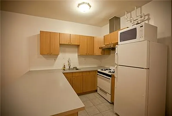 Rented by E Property Group | media 11