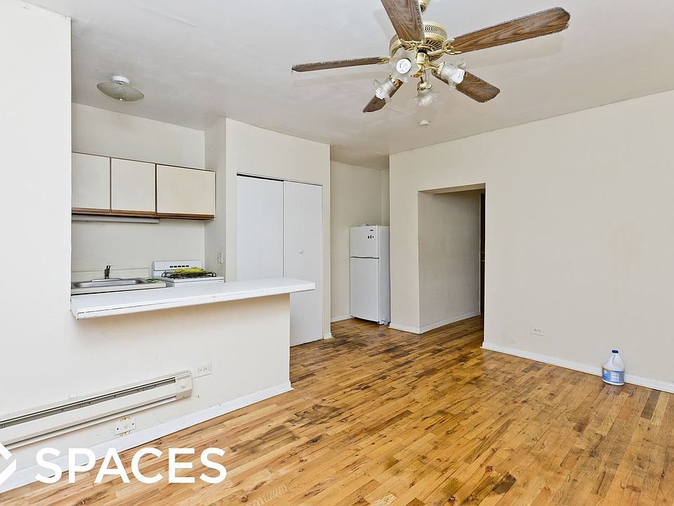 1st image of 821 W Cornelia Ave #821A211