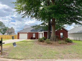 118 Rolling Woods Cir, Warner Robins, GA 31088