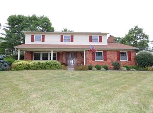 10415 Lochcrest Dr, Cincinnati, OH
