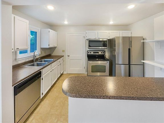 2nd image of 6410 Ballentine St