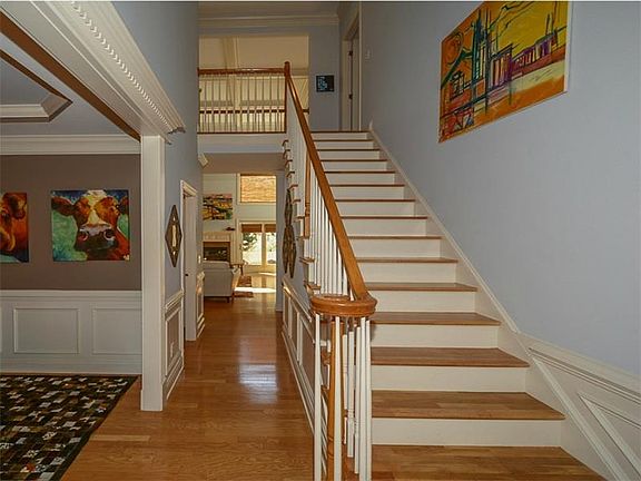 4th image of 112 Johnston Farm Ln