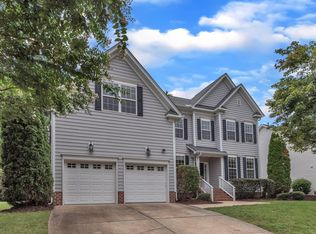 1139 Grogans Mill Dr, Cary, NC 27519
