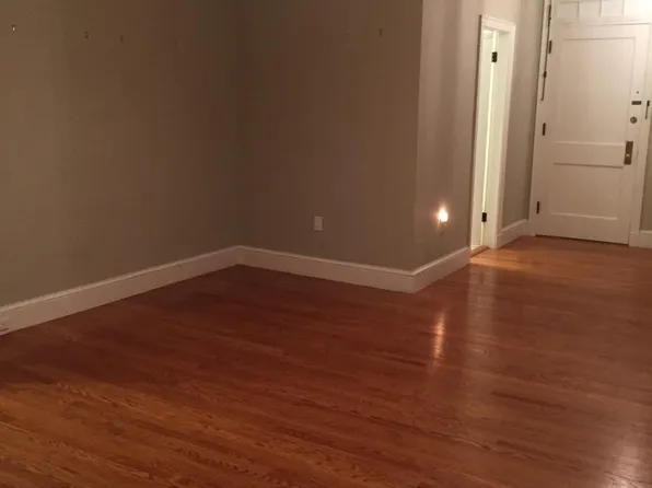 354 N Main St APT 207, Andover, MA 01810