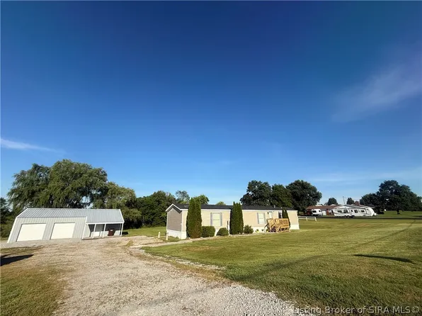 8133 Brownstown Road, Henryville, IN 47126