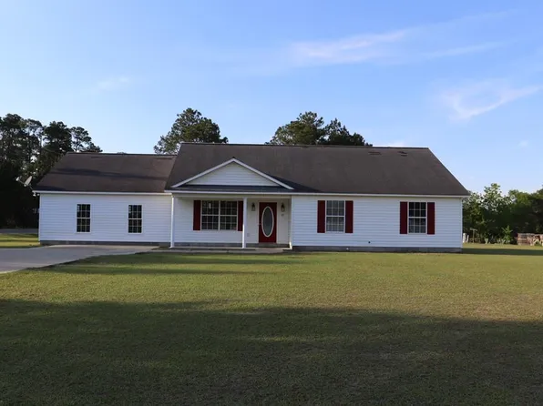 25 Matts Way, Douglas, GA 31535