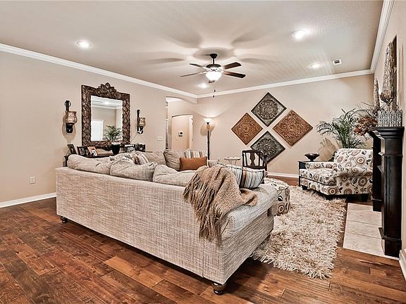 4th image of 2923 W Verona Ln