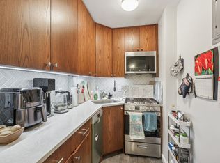 321 E 48th St APT 8J, New York, NY 10017