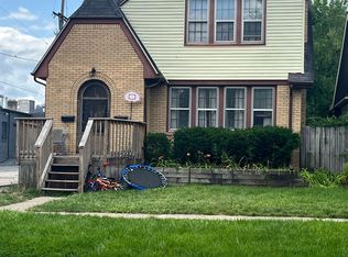 13 Osceola Dr, Pontiac, MI 48341