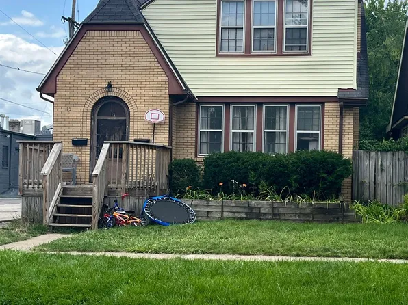 13 Osceola Dr, Pontiac, MI 48341