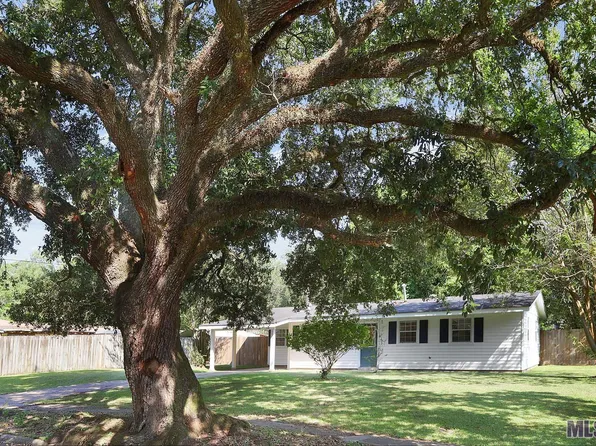 10259 Willow St, Saint Francisville, LA 70775