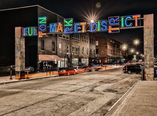 635 W Wayman St, Chicago, IL 60661