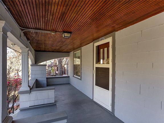 2nd image of 3842 Lanewood Dr