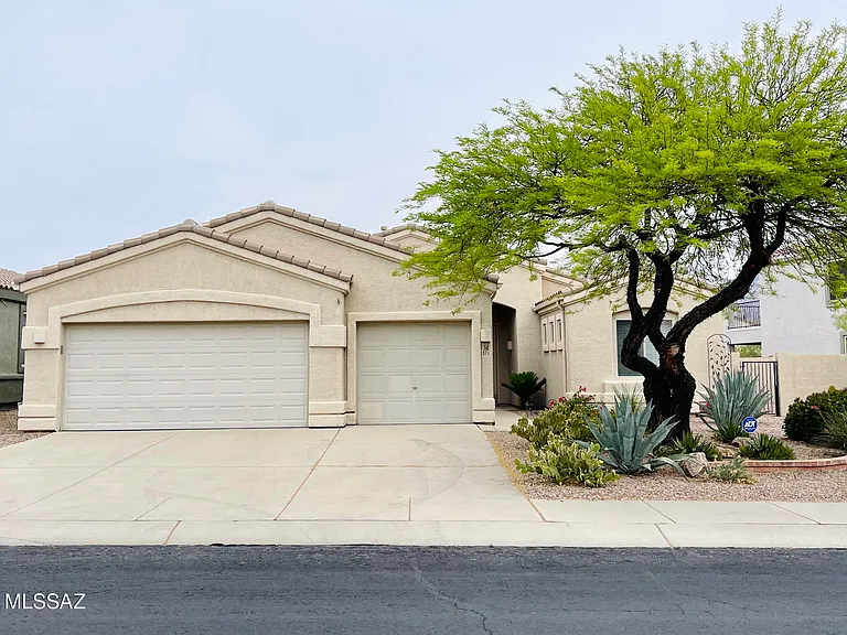 371 W Sacaton Canyon Dr — Photo 2