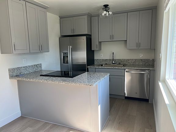 4th image of 924 Dornajo Way #1