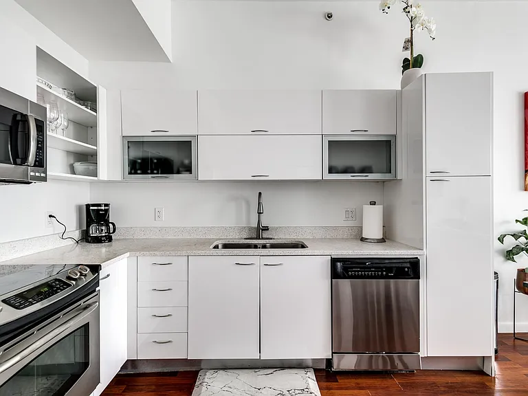 133 NE 2nd Ave #3208 — Photo 9