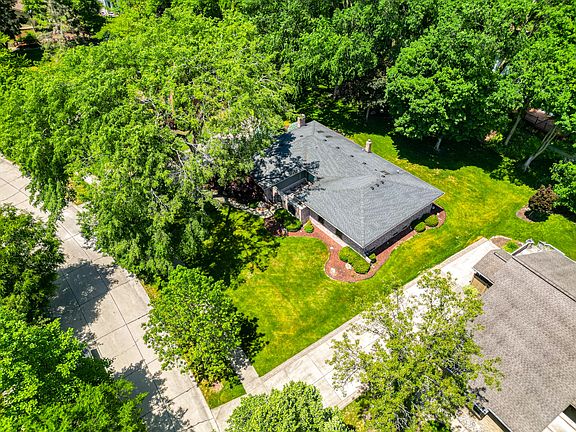 5th image of 5097 Collington Dr