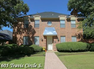 1605 Travis Cir S, Irving, TX 75038