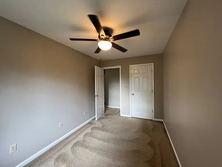 148 W Peach St #E1 — Photo 9