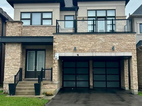 32 Midmorning Rd, Brampton, ON L6X 5R5