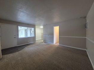 Siesta Crestwood, Sacramento, CA 95811