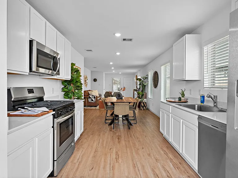 4162 Brazos Brook Trl — Photo 17