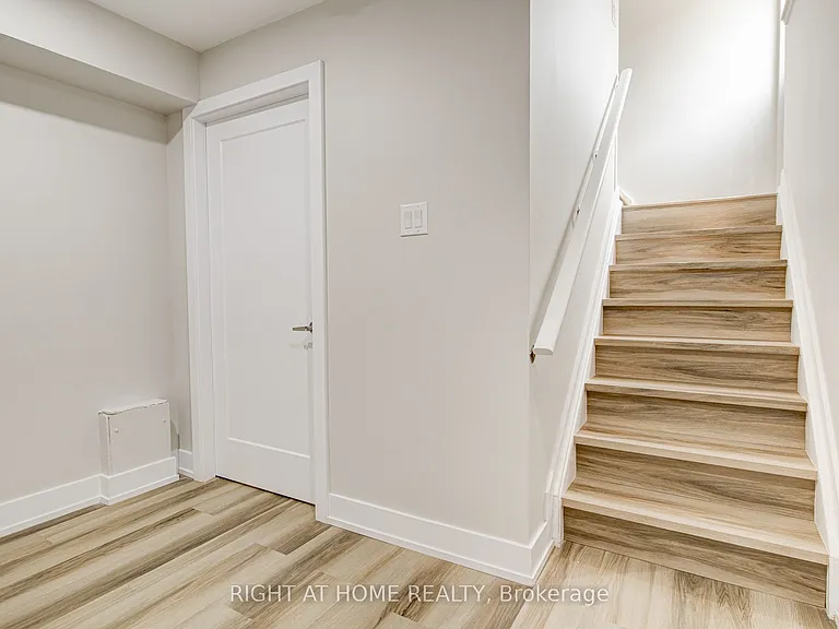 265 Dearborn Blvd — Photo 5