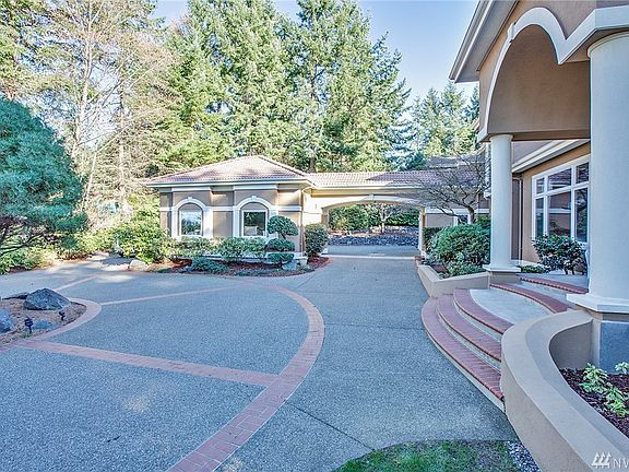 4th image of 4702 N Foxglove Dr NW