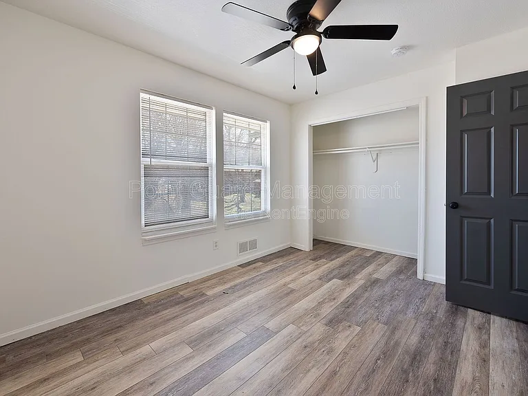 955 S Leroy St #6 — Photo 20
