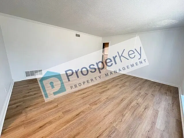 2215 Biltmore Ave — Photo 3