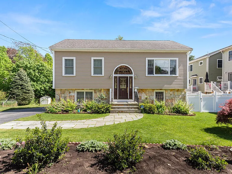 296 College Farm Rd — Photo 1