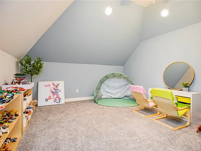 9 W Leiston Dr — Photo 21