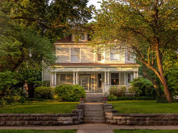 900 E Walnut Street, Springfield, MO 65806