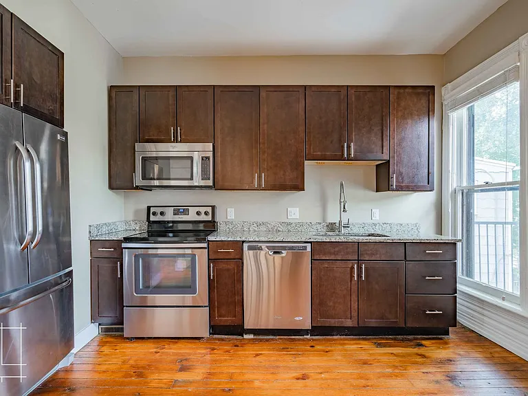 216 W. Hubbard Ave — Photo 13