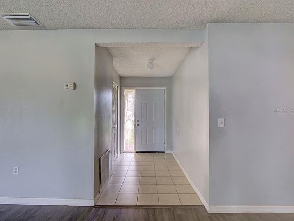 4th image of 378 Buttonwood Dr