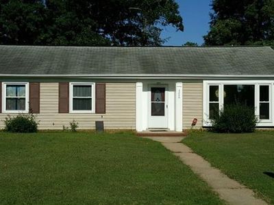 3206 Holly Ave, Colonial Heights, VA, 23834