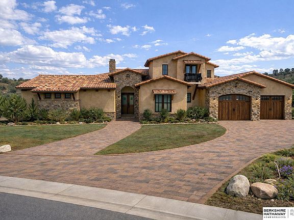 3rd image of 2389 Juneberry Rd