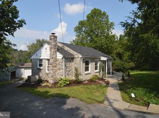 317 McCoy Ln, Leesport, PA 19533
