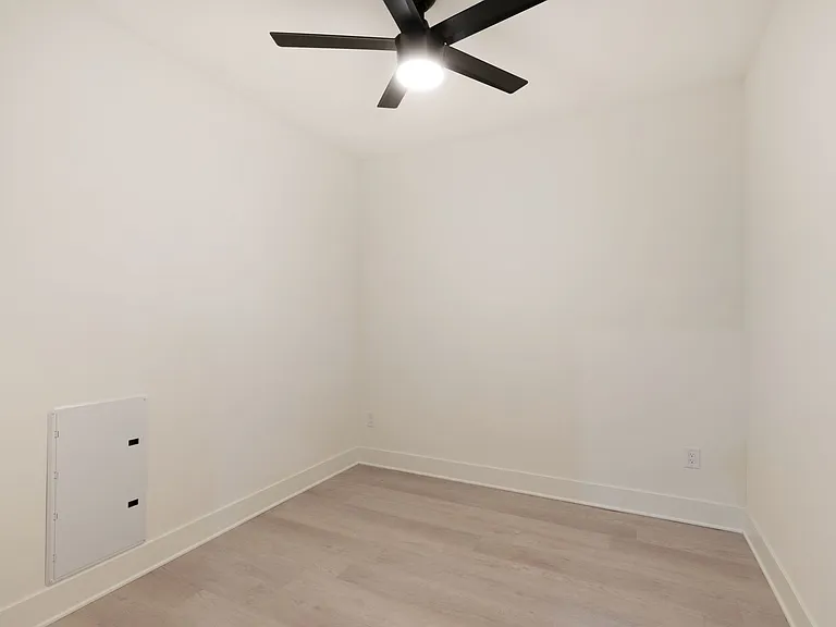 Wharton Flats — Photo 13