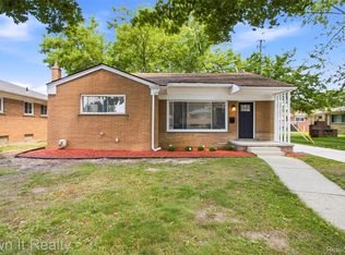 23700 Marlow St, Oak Park, MI 48237