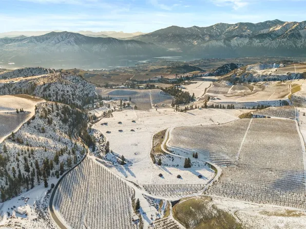 762 Boyd Loop Road, Manson, WA 98831