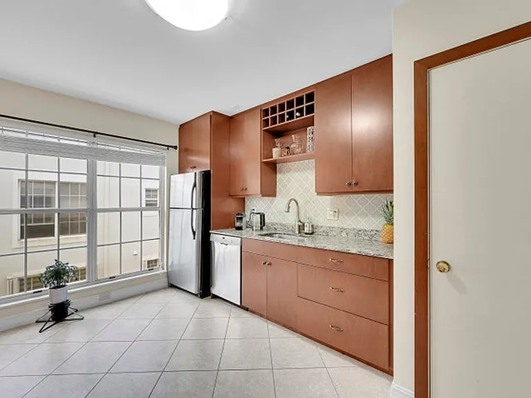 6245 Old Court Rd #202 — Photo 2