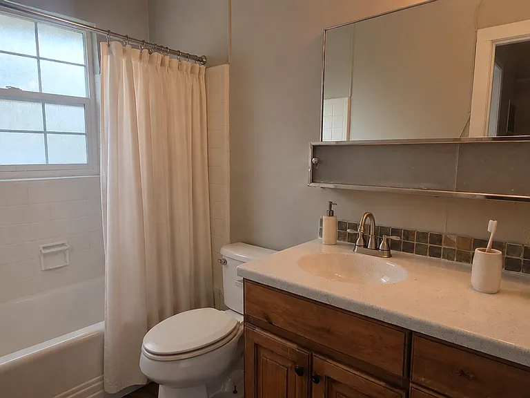 757 E Simpson Ave #7 — Photo 25