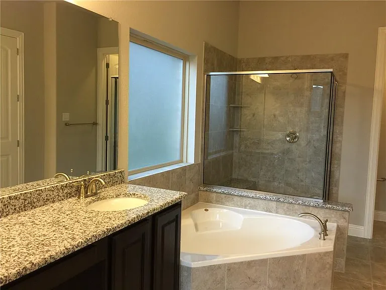 10548 Helen Dr — Photo 13